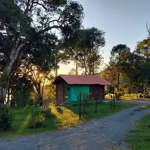 https://chales-morro-azul.santa-catarina-brasil.com